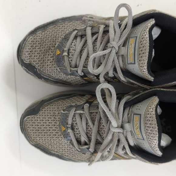 ADIDAS Boost shoes - Picture 2 of 5